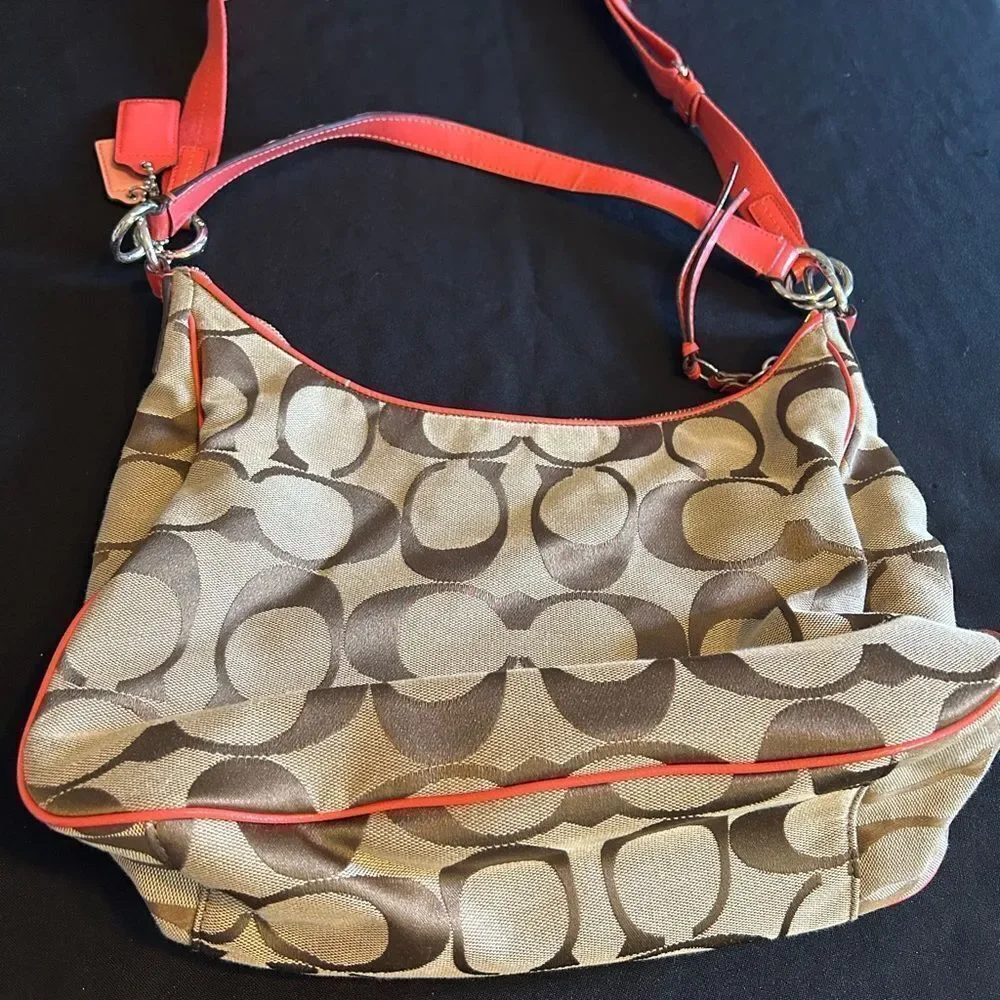 Coach Tan & Red Shoulder Bag Great Condition 14 by 11